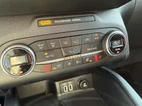 Ford Kuga (2021) thumbnail 13