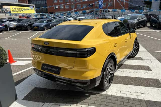 Ford Capri (2024) thumbnail 2