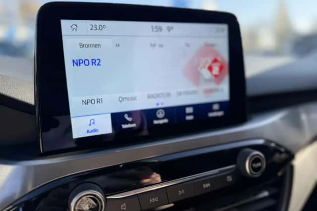 Ford Kuga (2022) thumbnail 15