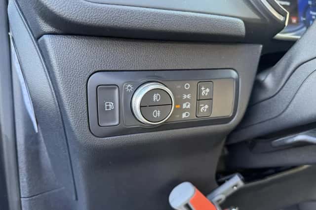 Ford Kuga (2022) thumbnail 28