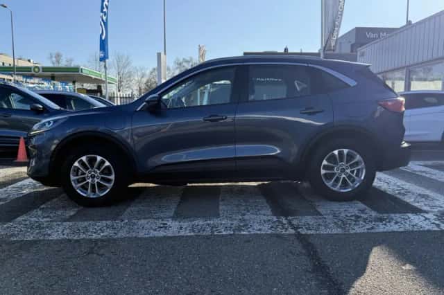 Ford Kuga (2022) thumbnail 6