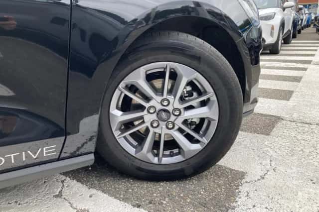 Ford Focus (2025) thumbnail 5
