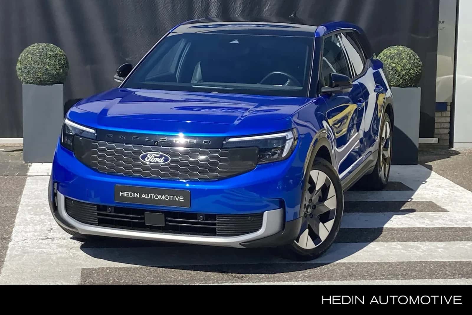 Ford Explorer (2024) — foto 1