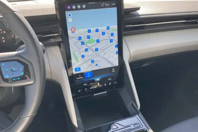 Ford Explorer (2024) thumbnail 11