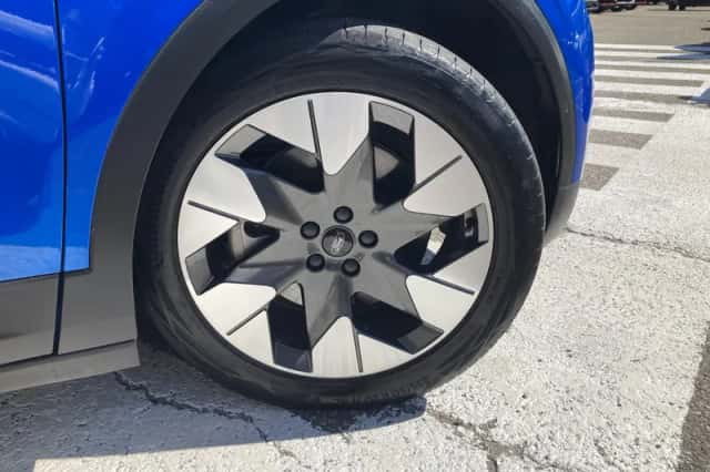 Ford Explorer (2024) thumbnail 5