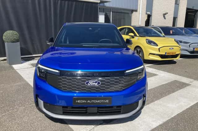 Ford Explorer (2024) thumbnail 6