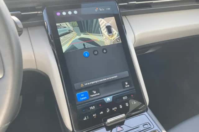 Ford Explorer (2024) thumbnail 10