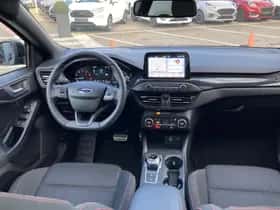Ford Focus (2019) thumbnail 3