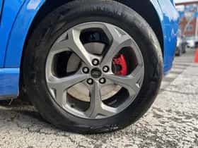 Ford Kuga (2025) thumbnail 4