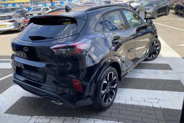 Ford Puma (2022) thumbnail 2