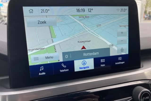 Ford Kuga (2023) thumbnail 11