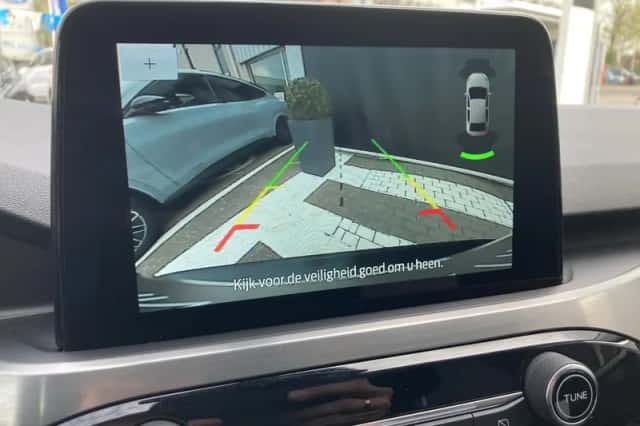 Ford Kuga (2023) thumbnail 12