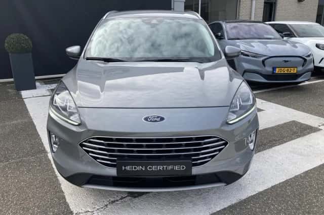 Ford Kuga (2023) thumbnail 7
