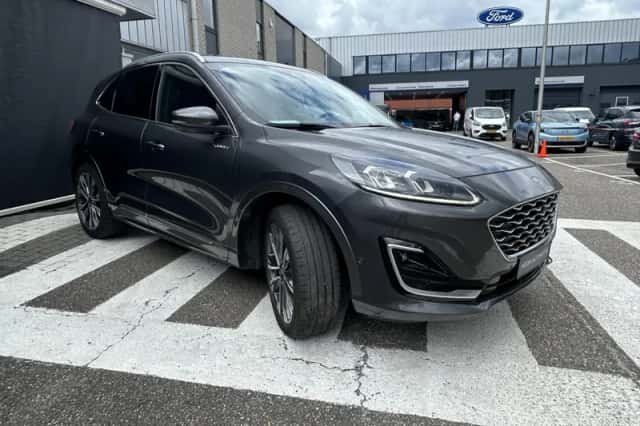 Ford Kuga (2023) thumbnail 5