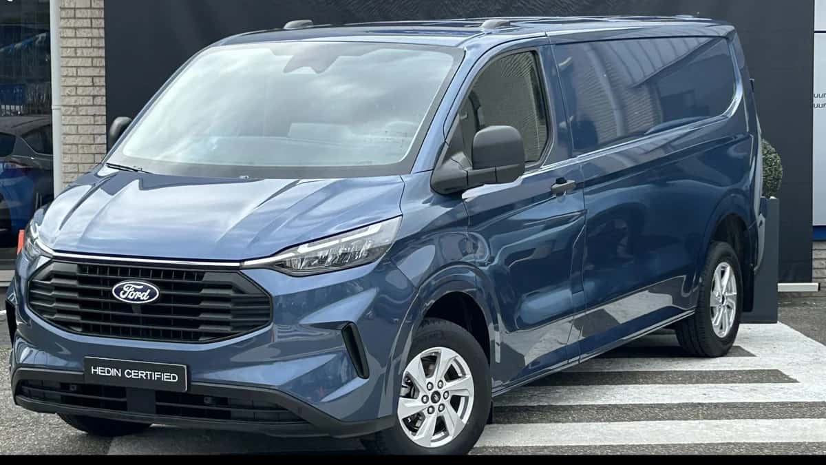 Ford Transit Custom (2024) — foto 1