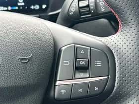 Ford Kuga (2024) thumbnail 15