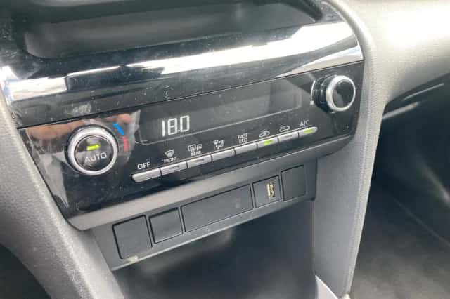 Toyota Yaris Cross (2023) thumbnail 12