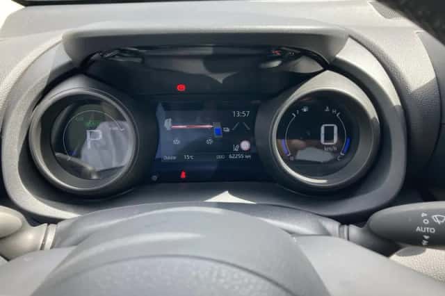 Toyota Yaris Cross (2023) thumbnail 14