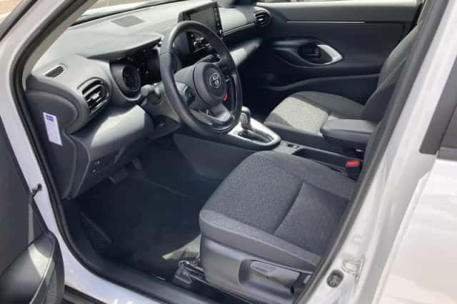 Toyota Yaris Cross (2023) thumbnail 17