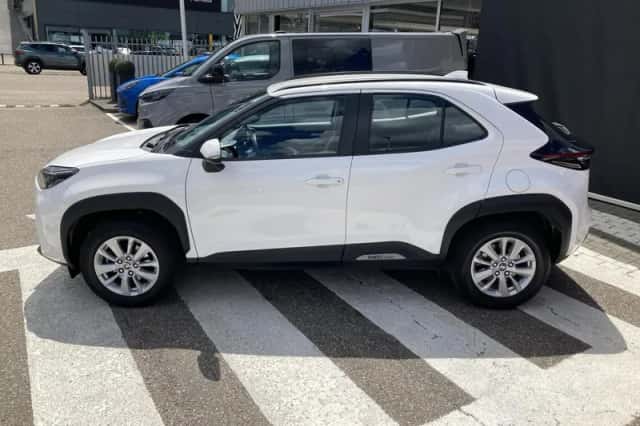Toyota Yaris Cross (2023) thumbnail 8