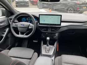 Ford Focus (2024) thumbnail 3