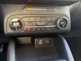 Ford Kuga (2022) thumbnail 11