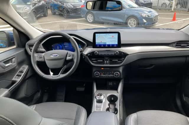Ford Kuga (2022) thumbnail 6
