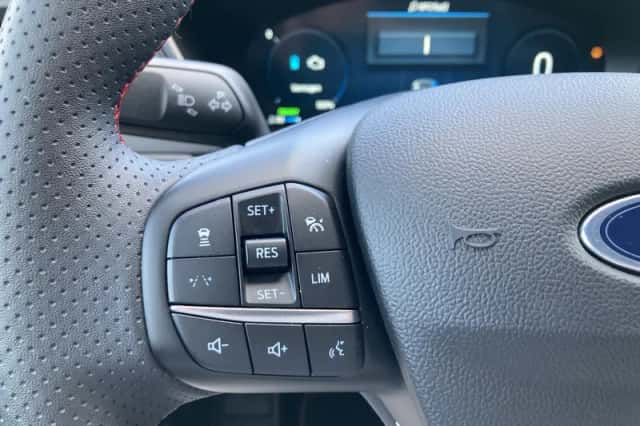 Ford Kuga (2025) thumbnail 17