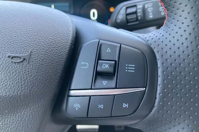 Ford Kuga (2025) thumbnail 18