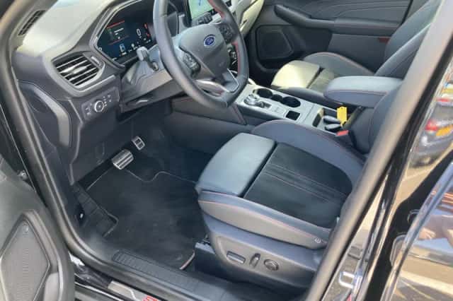 Ford Kuga (2025) thumbnail 19