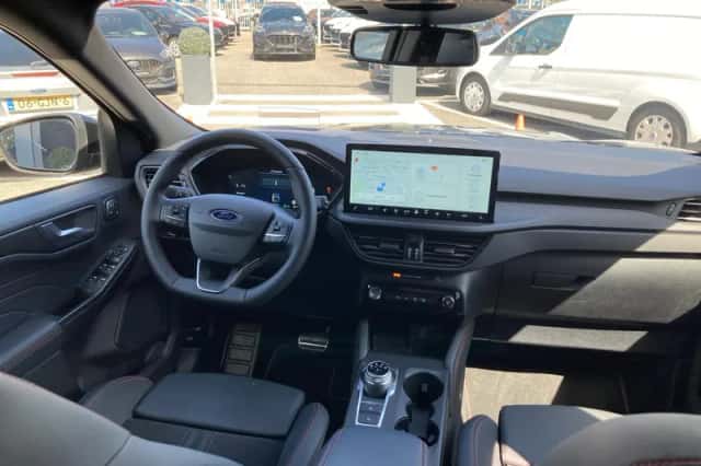 Ford Kuga (2025) thumbnail 3