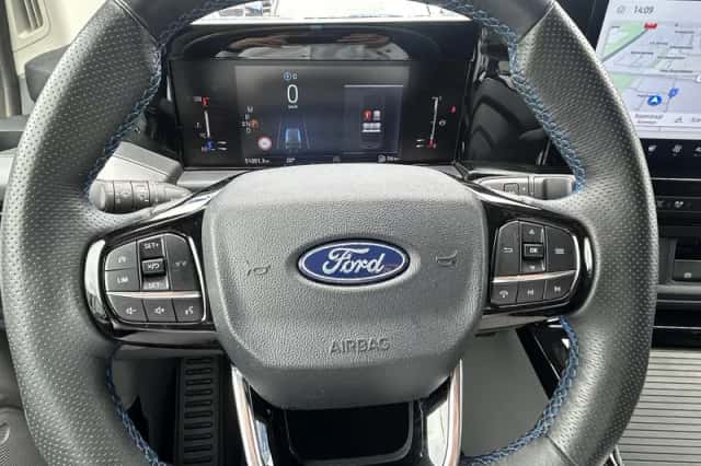 Ford Transit Custom (2024) thumbnail 13
