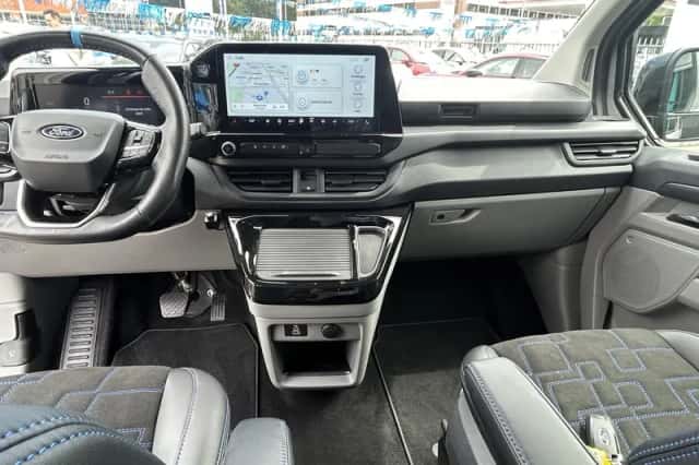 Ford Transit Custom (2024) thumbnail 8