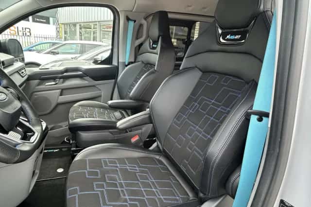 Ford Transit Custom (2024) thumbnail 9