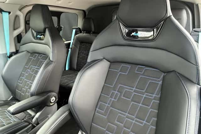 Ford Transit Custom (2024) thumbnail 10