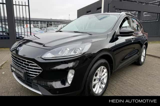 Ford Kuga (2021) thumbnail 1