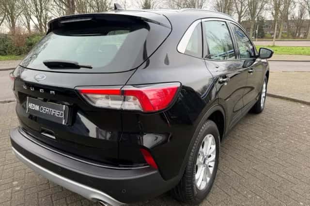 Ford Kuga (2021) thumbnail 6