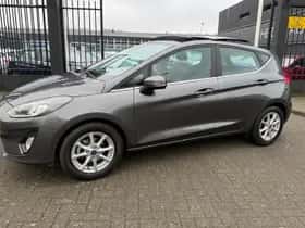 Ford Fiesta (2021) thumbnail 5