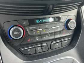 Ford Kuga (2018) thumbnail 16