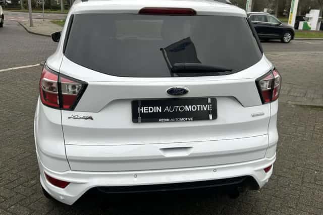 Ford Kuga (2018) thumbnail 5