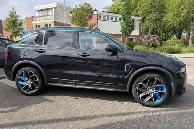 Lynk & Co 01 (2023) thumbnail 3