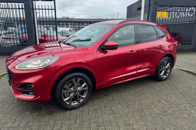 Ford Kuga (2021) thumbnail 2
