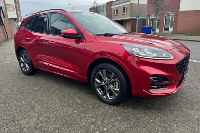 Ford Kuga (2021) thumbnail 5