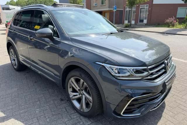 Volkswagen Tiguan (2023) thumbnail 3