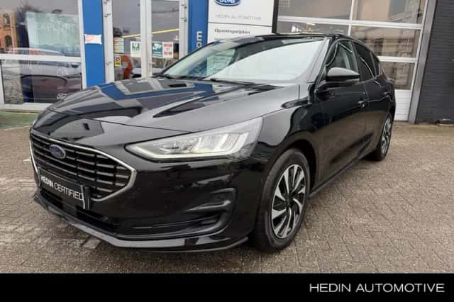 Ford Focus (2022) thumbnail 1