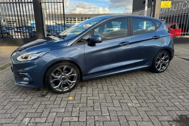 Ford Fiesta (2020) thumbnail 3