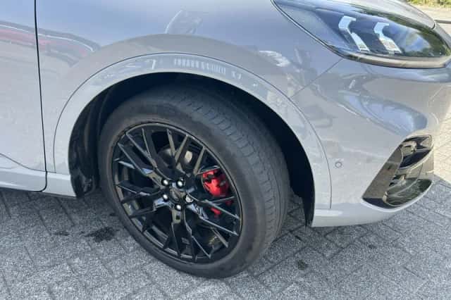 Ford Kuga (2024) thumbnail 5