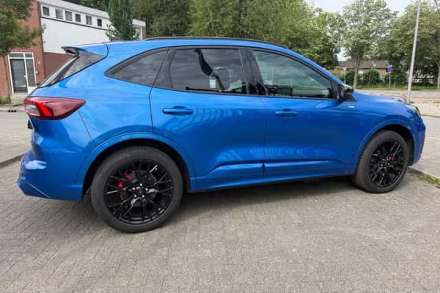 Ford Kuga (2025) thumbnail 3