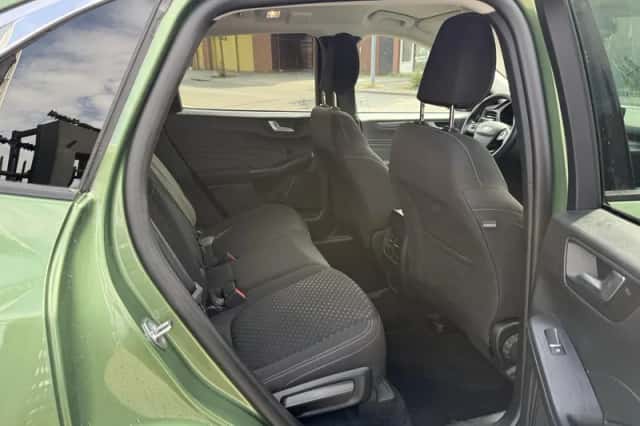 Ford Kuga (2025) thumbnail 4