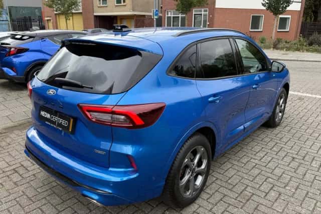 Ford Kuga (2025) thumbnail 3